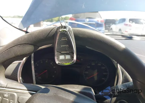 2019 Chevrolet Malibu Lt z USA, uszkodzony, nr VIN 1G1ZD5ST6KF122791